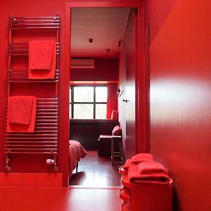 Kamer "Red"
